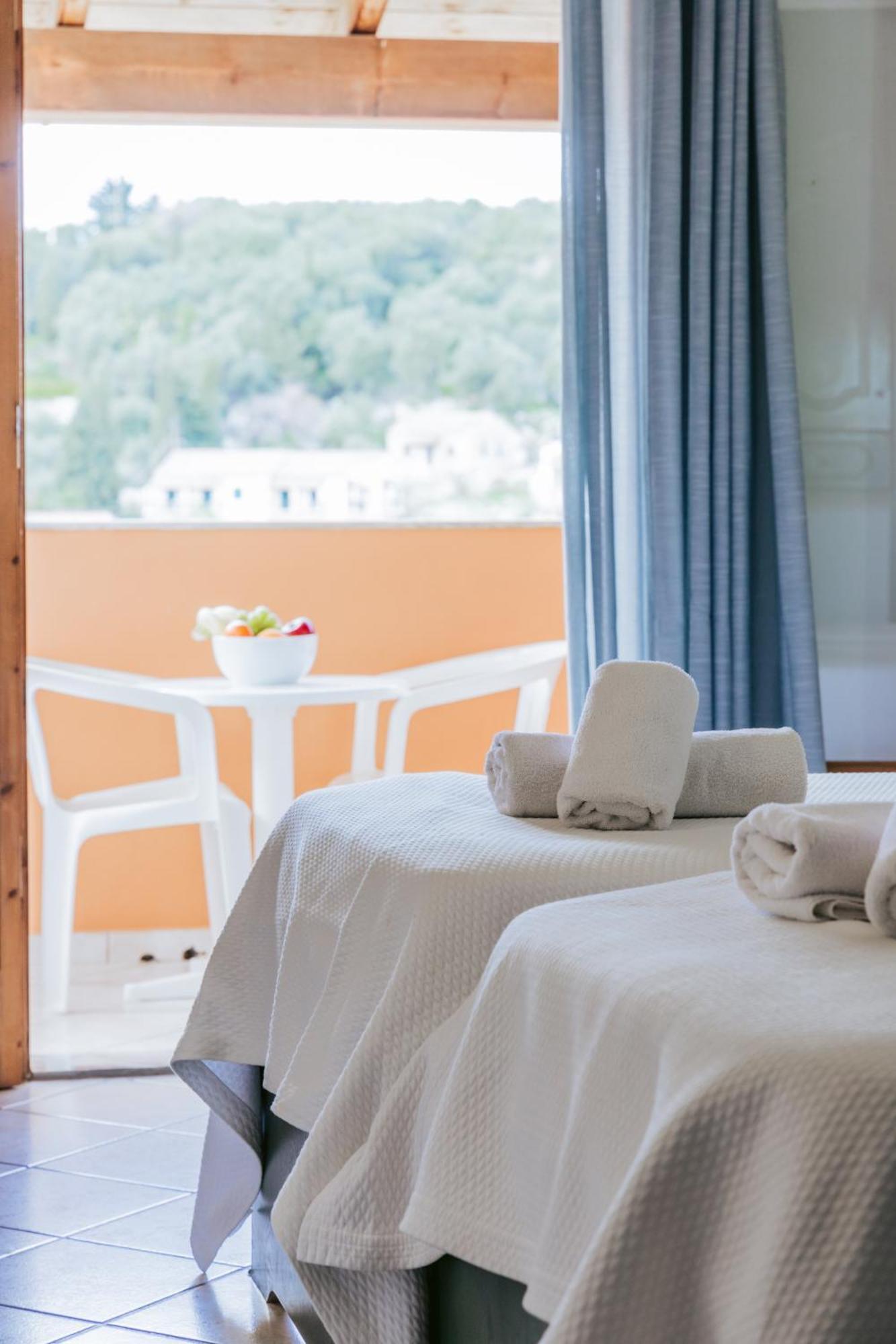 Porto Kassiopi Apartments Luaran gambar